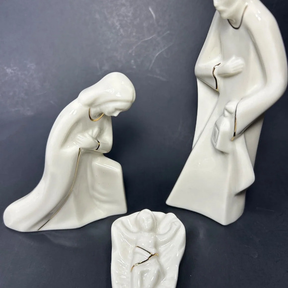 Mikasa nativity porcelain and gold tone - Picture 2 of 10